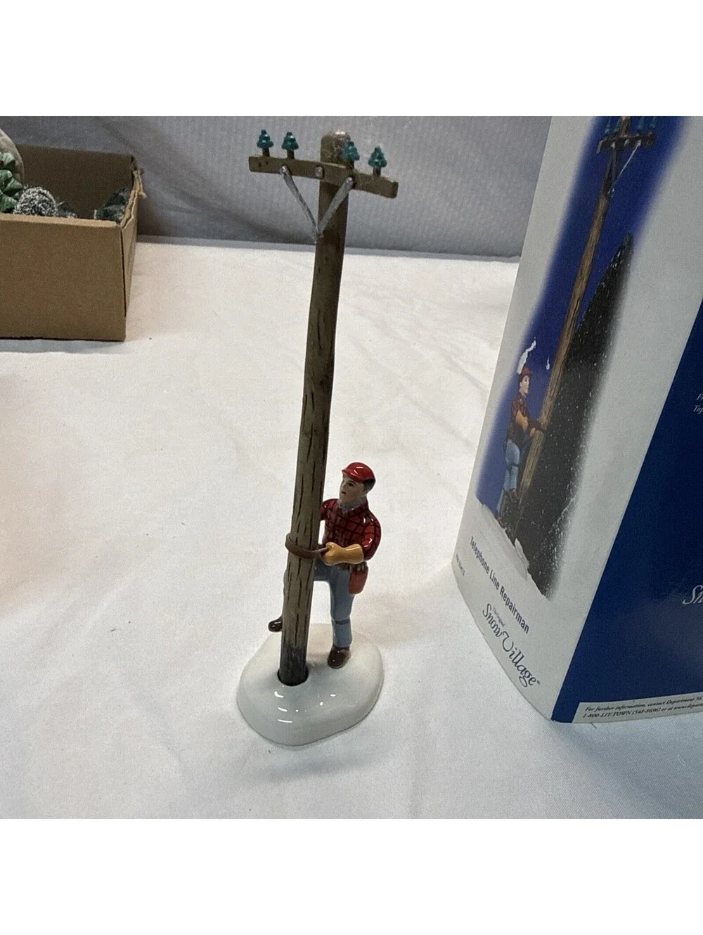 Rare - Department 56 Telephone Line Repairman 55413 2005 - Original Snow Village